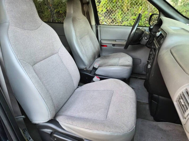 2004 Chevrolet Venture Plus