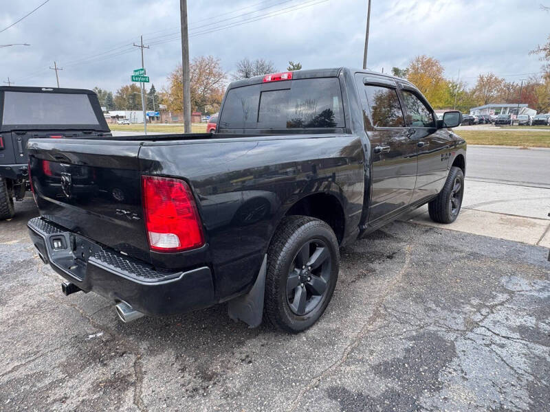 2018 RAM 1500 SLT