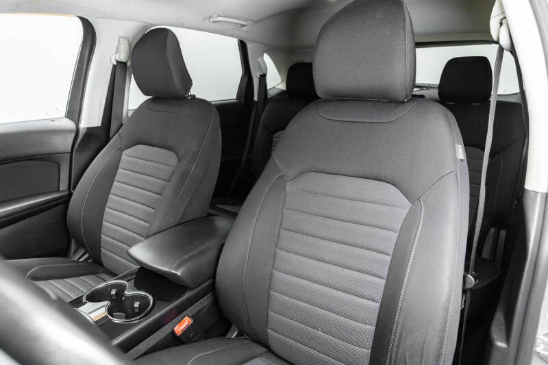 2016 Ford Edge SE
