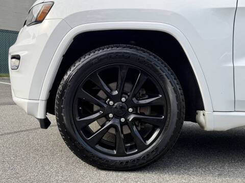 2017 Jeep Grand Cherokee Altitude