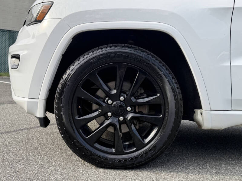 2017 Jeep Grand Cherokee Altitude