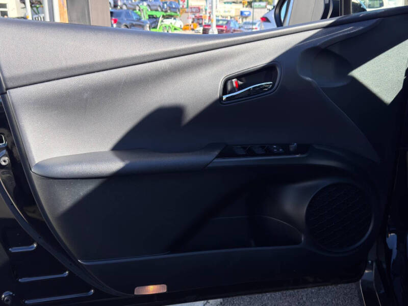 2021 Toyota Prius Prime LE