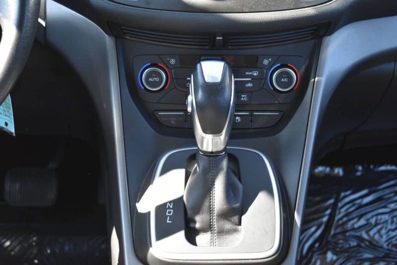 2017 Ford C-MAX Hybrid SE