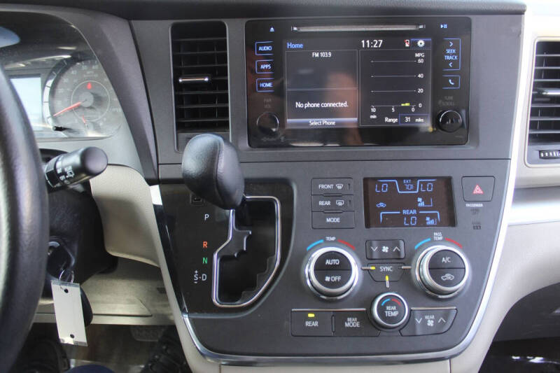 2015 Toyota Sienna