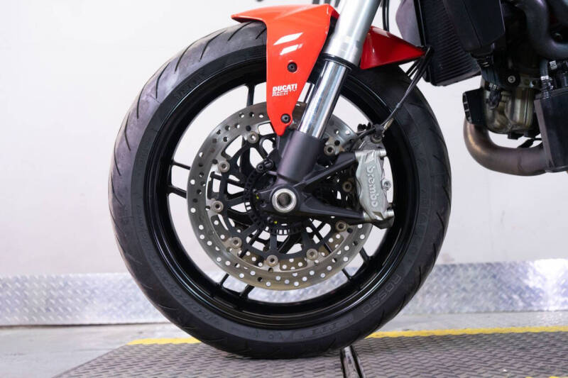 2016 Ducati Monster 821 Stripe