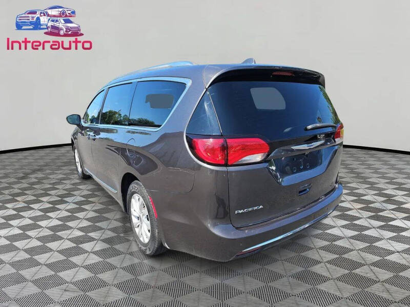 2018 Chrysler Pacifica Touring L