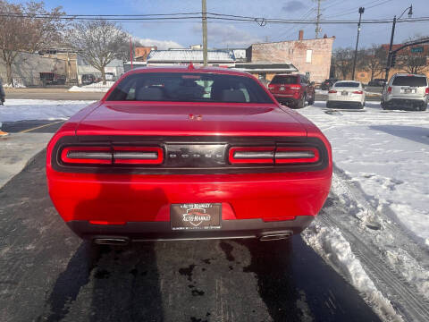 2015 Dodge Challenger SXT