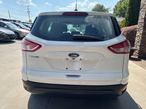 2016 Ford Escape S