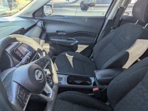 2022 Nissan Kicks SV