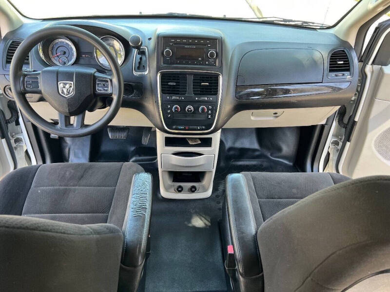 2012 RAM C/V