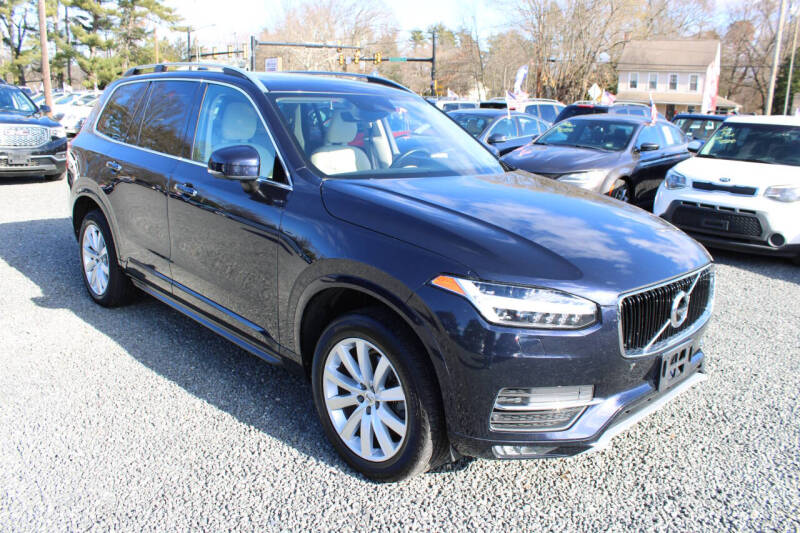 2016 Volvo XC90 T6 Momentum