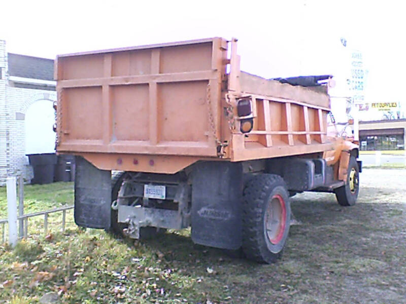 1989 GMC C7D042