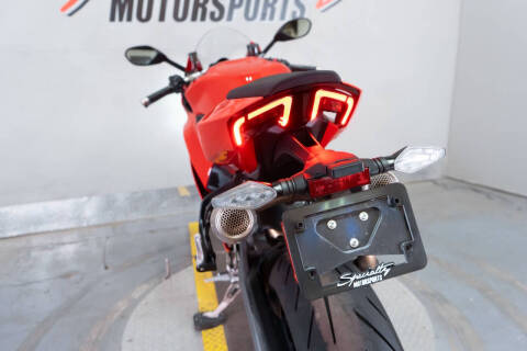 2026 Ducati Panigale V2
