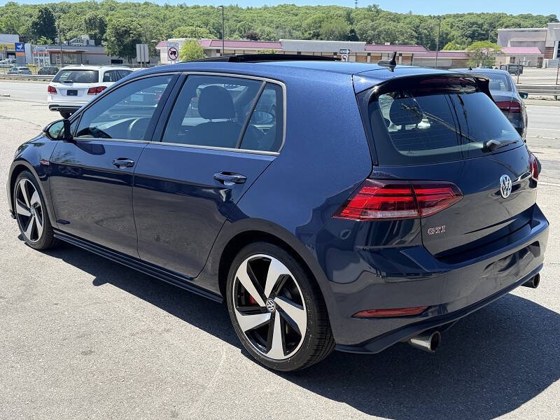 2018 Volkswagen Golf GTI SE