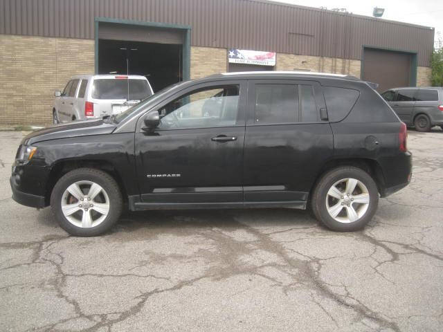 2016 Jeep Compass Sport photo 8