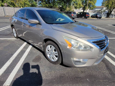 2013 Nissan Altima for sale at Jorge Auto Body in Elizabeth NJ