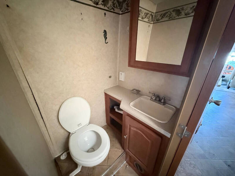 2006 Ford E-Series E-450 SD