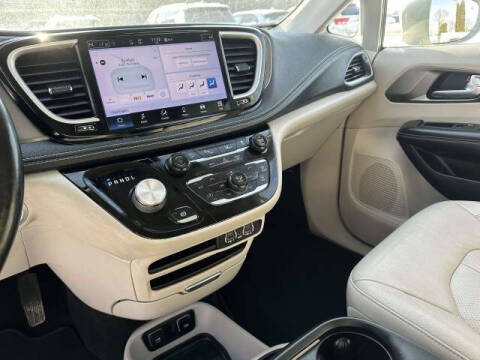 2021 Chrysler Pacifica Touring L