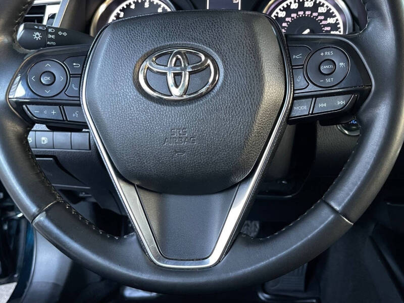 2018 Toyota Camry SE