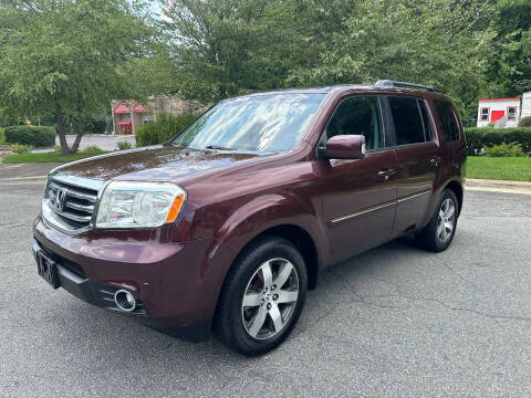 2013 Honda Pilot for sale at Triangle Motors Inc in Raleigh NC