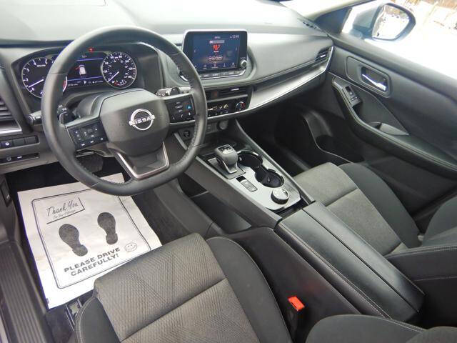 2025 Nissan Rogue SV