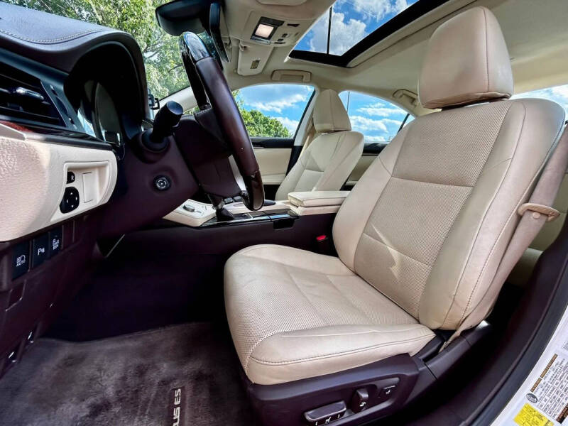 2017 Lexus ES 350