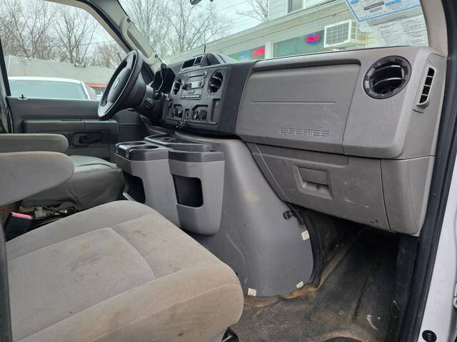 2014 Ford E-Series E-150