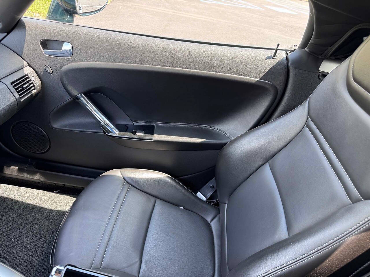 2008 Saturn SKY 10