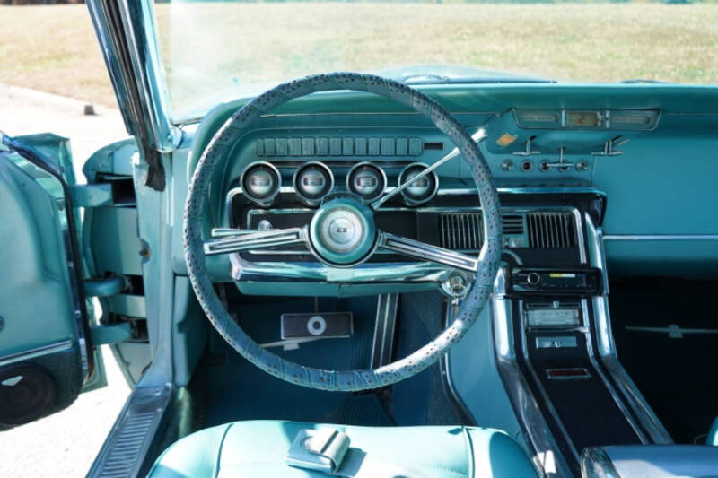 1964 Ford Thunderbird