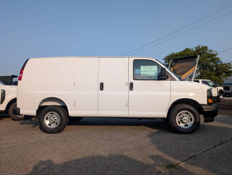 2025 Chevrolet Express 2500