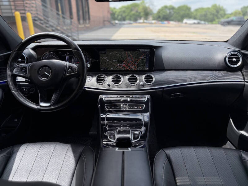 2017 Mercedes-Benz E-Class E 300 4MATIC