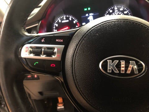 2017 Kia Cadenza Premium