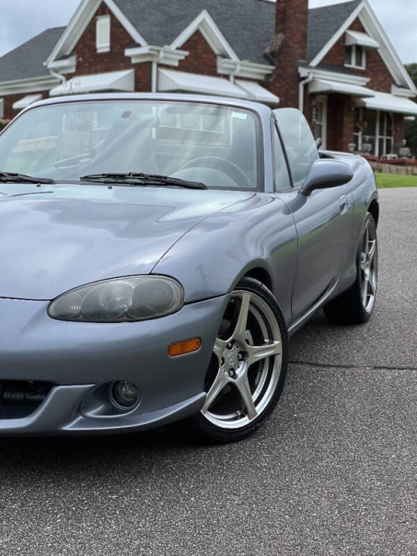 2004 Mazda Miata null photo 12