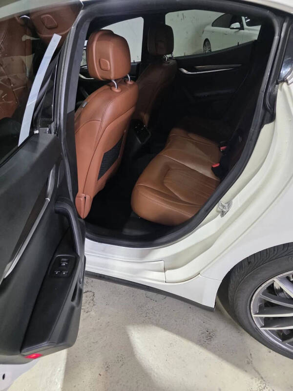 2015 Maserati Ghibli