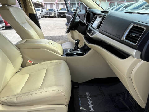 2017 Toyota Highlander XLE