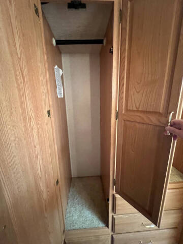 2001 Winnebago Journey 36L