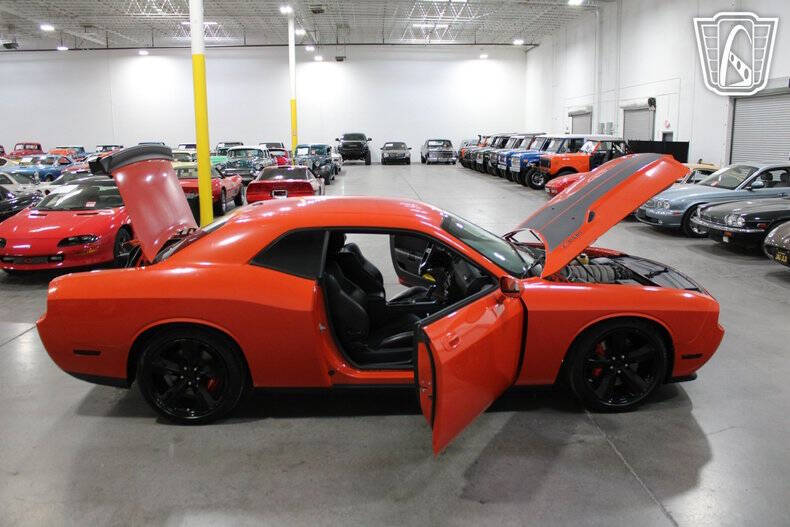 2009 Dodge Challenger SRT8