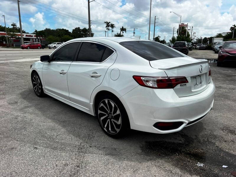 2018 Acura ILX Base photo 6