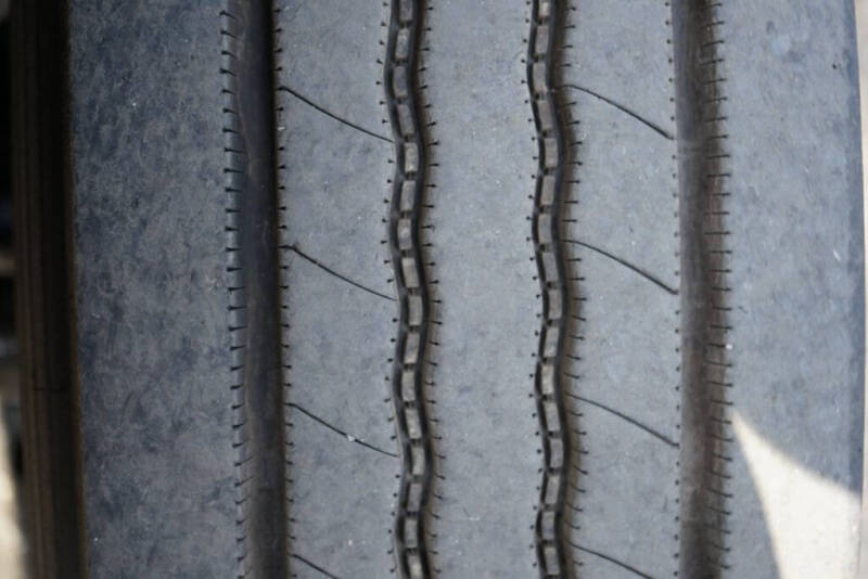 2013 Freightliner M2 106