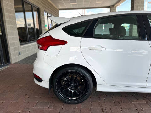2017 Ford Focus ST