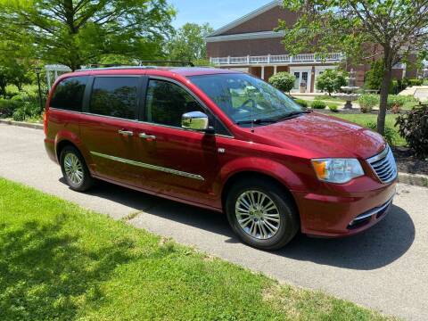 2014 Chrysler Town and Country for sale at Clarks Auto Sales in Connersville IN