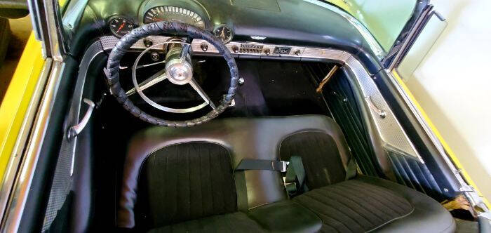 1956 Ford Thunderbird