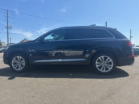 2017 Audi Q7 2.0T quattro Premium