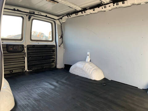 2021 Chevrolet Express 2500