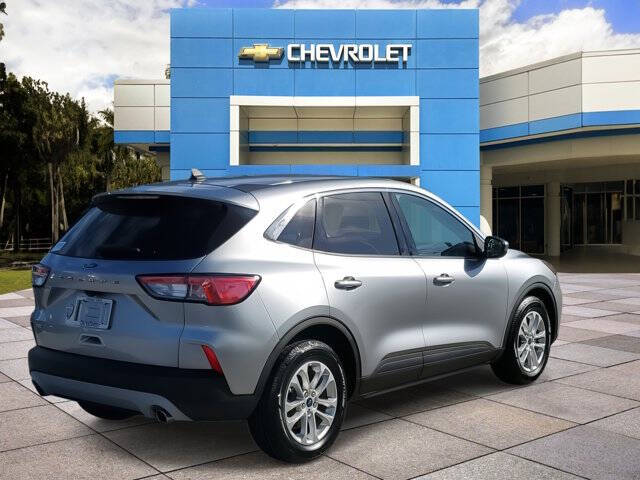 2021 Ford Escape SE