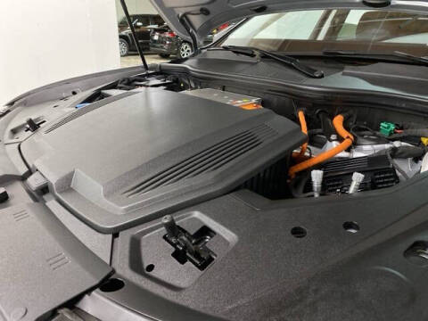 2023 Audi e-tron quattro Premium Plus