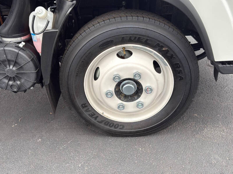 2025 Chevrolet 5500XG LCF