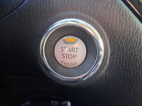 2017 Nissan Pathfinder SV