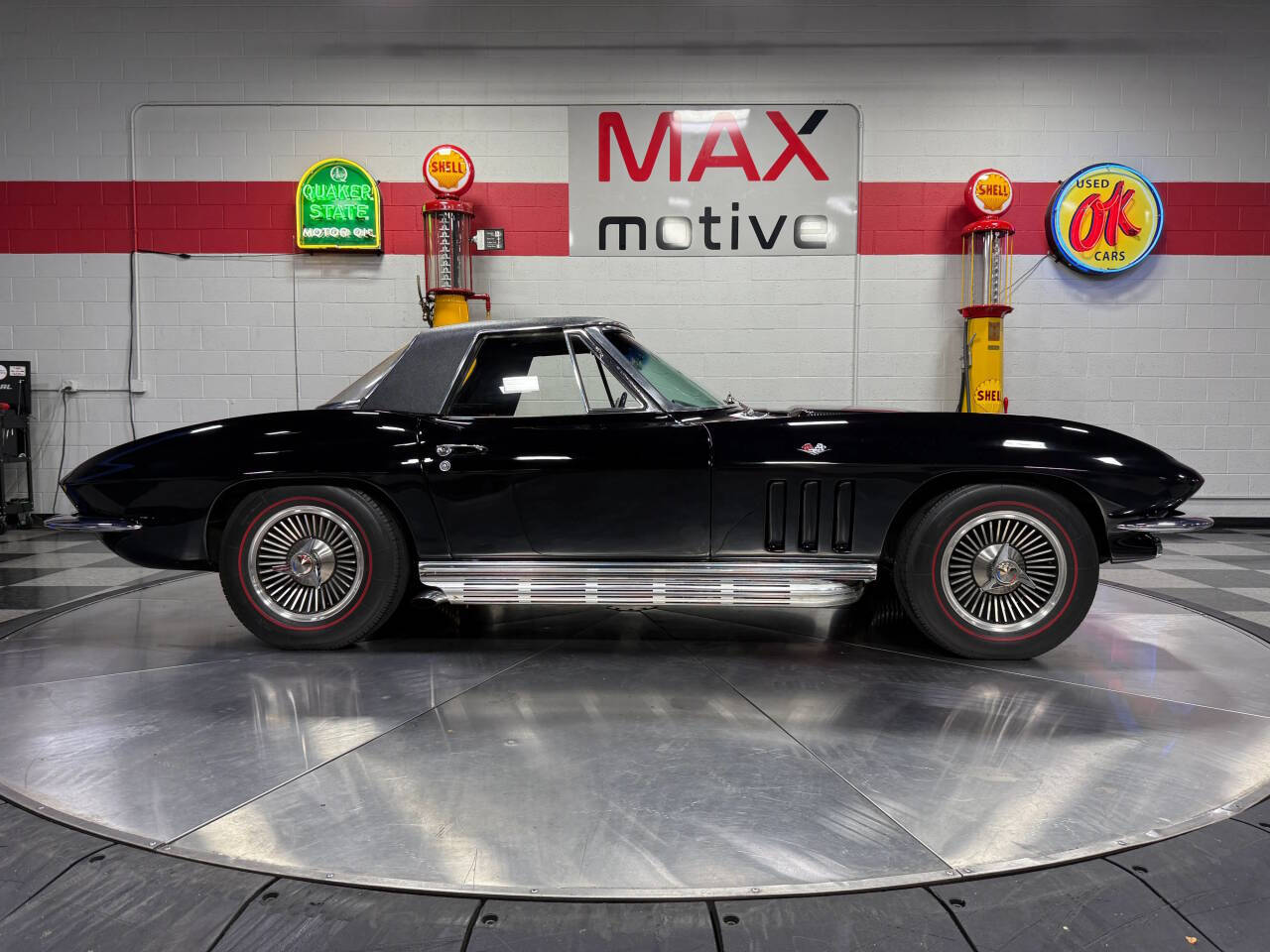 1966 Chevrolet Corvette 30