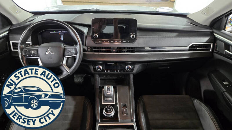 2022 Mitsubishi Outlander SE Launch Edition